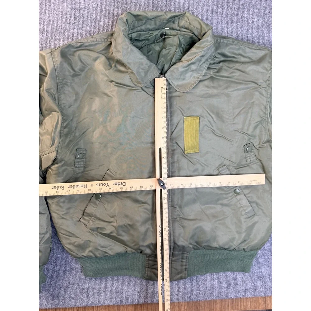 Vintage Military Style Flight Bomber Jacket Mens XL Green Insulated Workwear Y2K